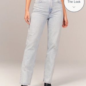 Abercrombie Curve Love Ultra High Rise 90s Straight Jean